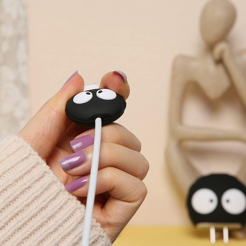 محافظ کابل شارژر عروسکی ایفون 20 وات سلیکونی اورجینال با گارانتی - iPhone Doll Cable Protector 20W Silicon Original - نمای کلی