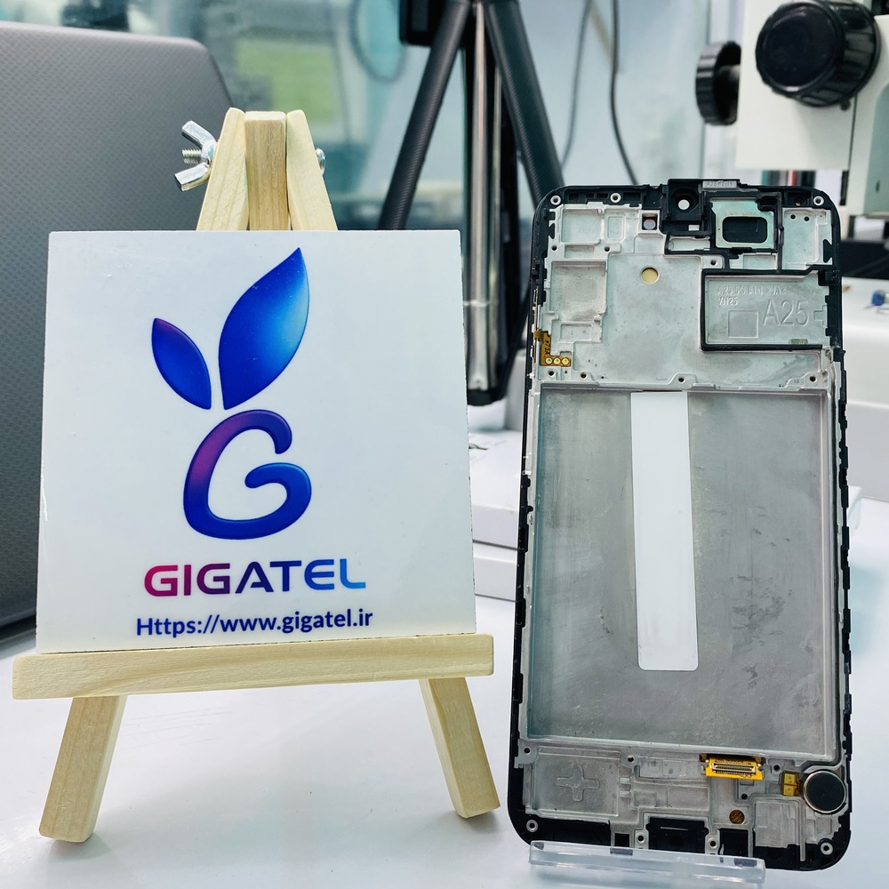 ال سی دی سامسونگ گلکسی A25 (مدل SM-A256) فلت آی سی - نمای کلی